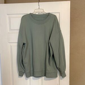 Lulu perfectly oversized crew